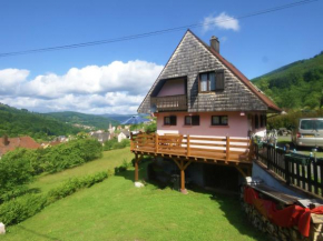 Comfortable Holiday Home with Fenced Garden in Natzwiller, Natzwiller